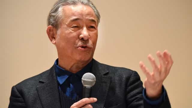 Morre Issey Miyake, estilista japonês que uniu Oriente ao Ocidente, aos 84 anos