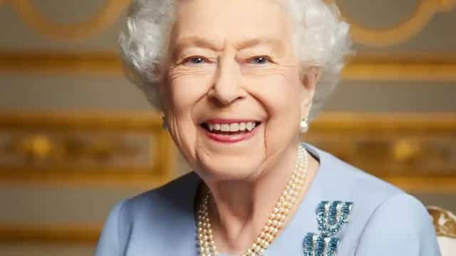 Realeza divulgou foto inédita de Elizabeth II na véspera do funeral