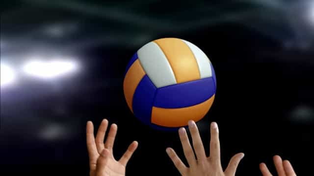 Brasil sofre, mas derrota Itália no tie-break no Mundial de vôlei feminino