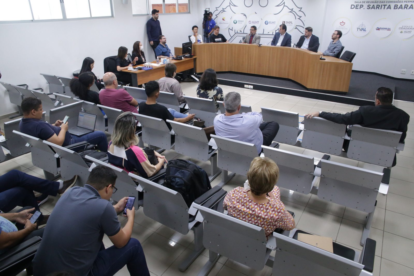 Reunião discute instalação de novo campus da Unemat
