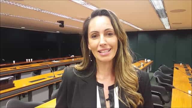 Ana Paula Henkel deixa Jovem Pan após onda de demissões na emissora