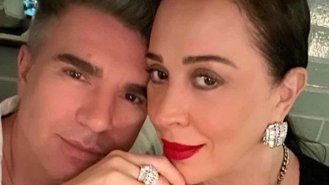 Cláudia Raia grava divertido vídeo com o companheiro. "Ansiosos"