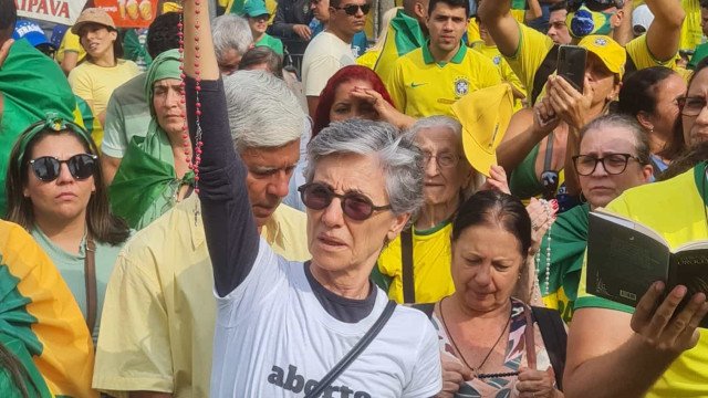 José de Abreu entra na Justiça contra Cássia Kis por homofobia