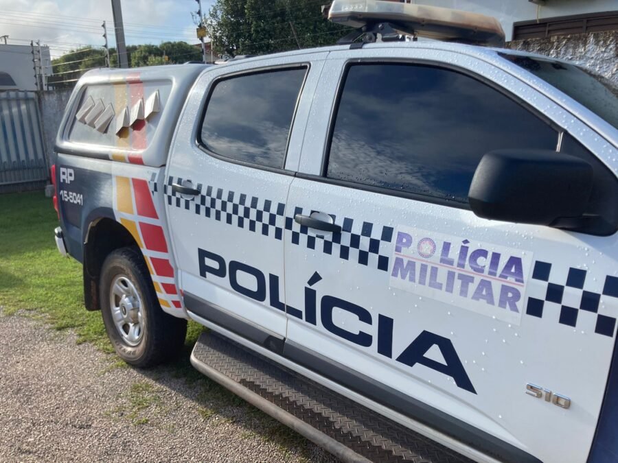 Dois são presos com revólver e entorpecentes em residência de Matupá