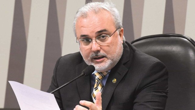 ‘Queremos uma Petrobras que se orgulhe de ser grande’, diz novo chefe da estatal