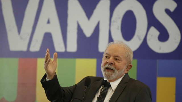 ‘Vamos ter que discutir questão do ICMS’, diz Lula a governadores