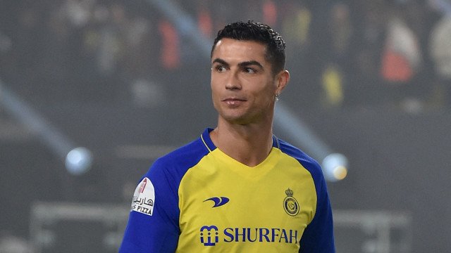 Suspenso, Cristiano Ronaldo só assiste jogo do Al Nassr e vê Talisca brilhar