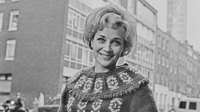 Morre a atriz Sylvia Syms aos 89 anos
