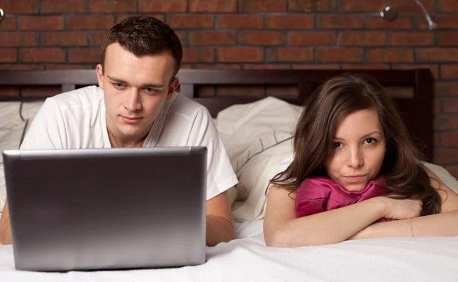 Quem trai deixou de amar?