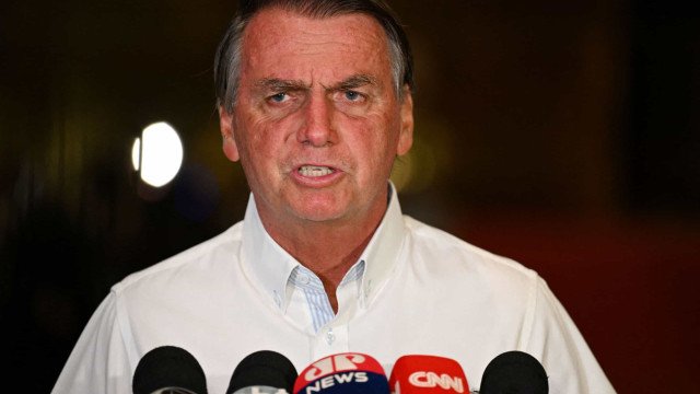 Bolsonaro vetou projeto que garantia psicólogos nas escolas