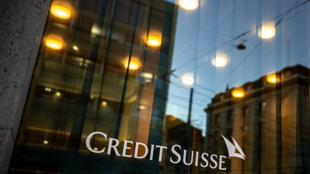UBS fecha acordo para comprar o Credit Suisse por mais de US$ 2 bilhões, diz ‘FT’