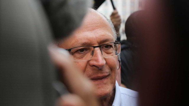 Supermercados levam pedido a Alckmin para cortar tributo de alimento