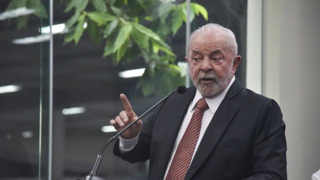 Lula homologa territórios indígenas e reativa conselho indigenista