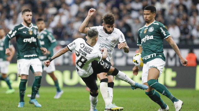 Palmeiras x Corinthians marca 7 anos de torcida única em SP; clubes querem fim da medida