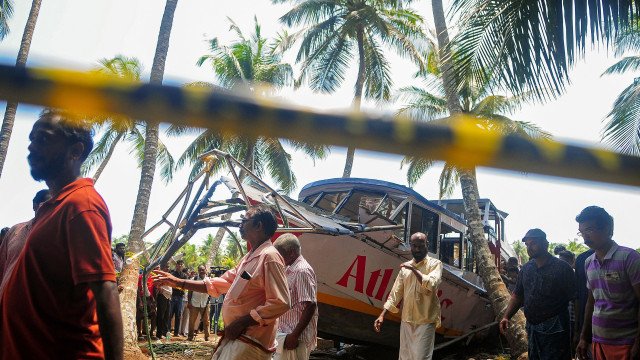 Número de mortos sobe para 22 após naufrágio de barco turístico na Índia