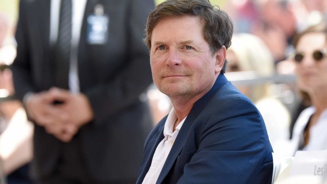 Michael J. Fox cai durante painel de ‘De Volta para o Futuro’