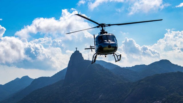 Mulher se machuca em trilha e é resgatada de helicóptero no Pico dos Marins (SP)