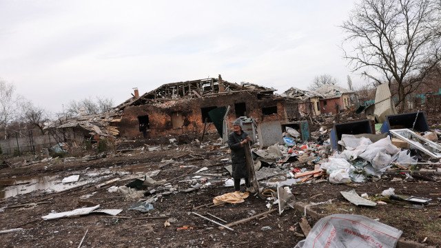 Destruição contínua congela vida na Ucrânia e adia planos de reconstruir o país