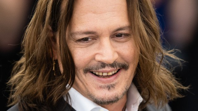Johnny Depp completa 60 anos milionário, querido e inocente perante a lei