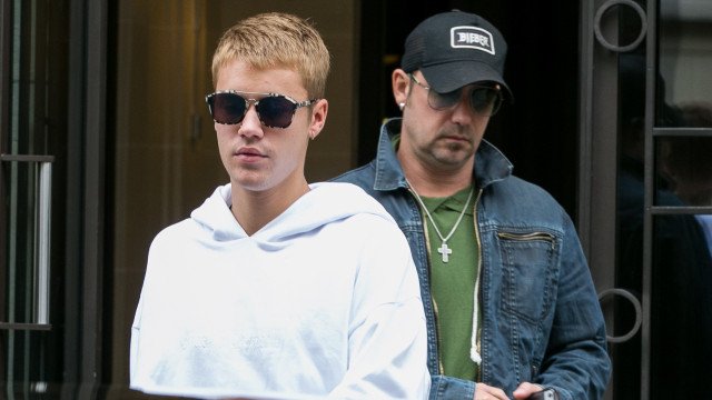 Pai de Justin Bieber é acusado de compartilhar mensagem homofóbica