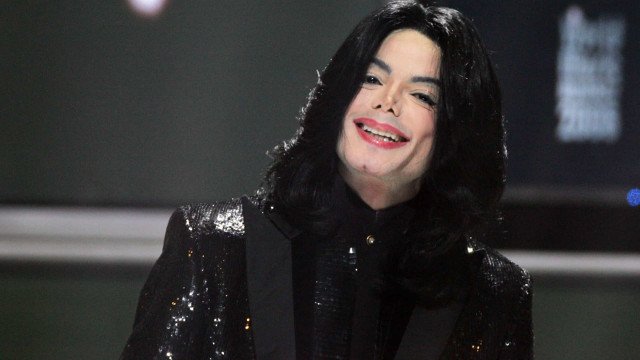 Acusações sexuais contra Michael Jackson novamente julgadas em tribunal