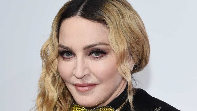 Madonna protestou contra o adiamento de turnê por causa de internação