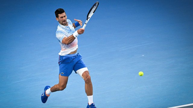 Djokovic vence argentino e amplia série invicta em Wimbledon; Swiatek avança