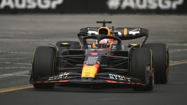 Bastidores da F1 têm disputa por buraco nas regras e sarcasmo de Hamilton