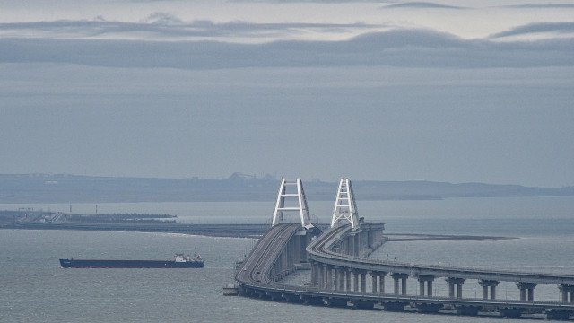 Drones ucranianos atacam petroleiro russo no Estreito de Kerch