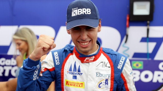 Rivais vacilam e brasileiro Gabriel Bortoleto confirma título da Fórmula 3