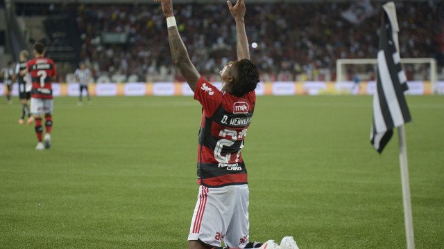 Bruno Henrique brilha e Flamengo encerra série invicta do Botafogo no Engenhão