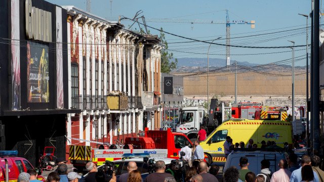 Sobe para 13 o número de mortos em incêndio em discoteca na Espanha