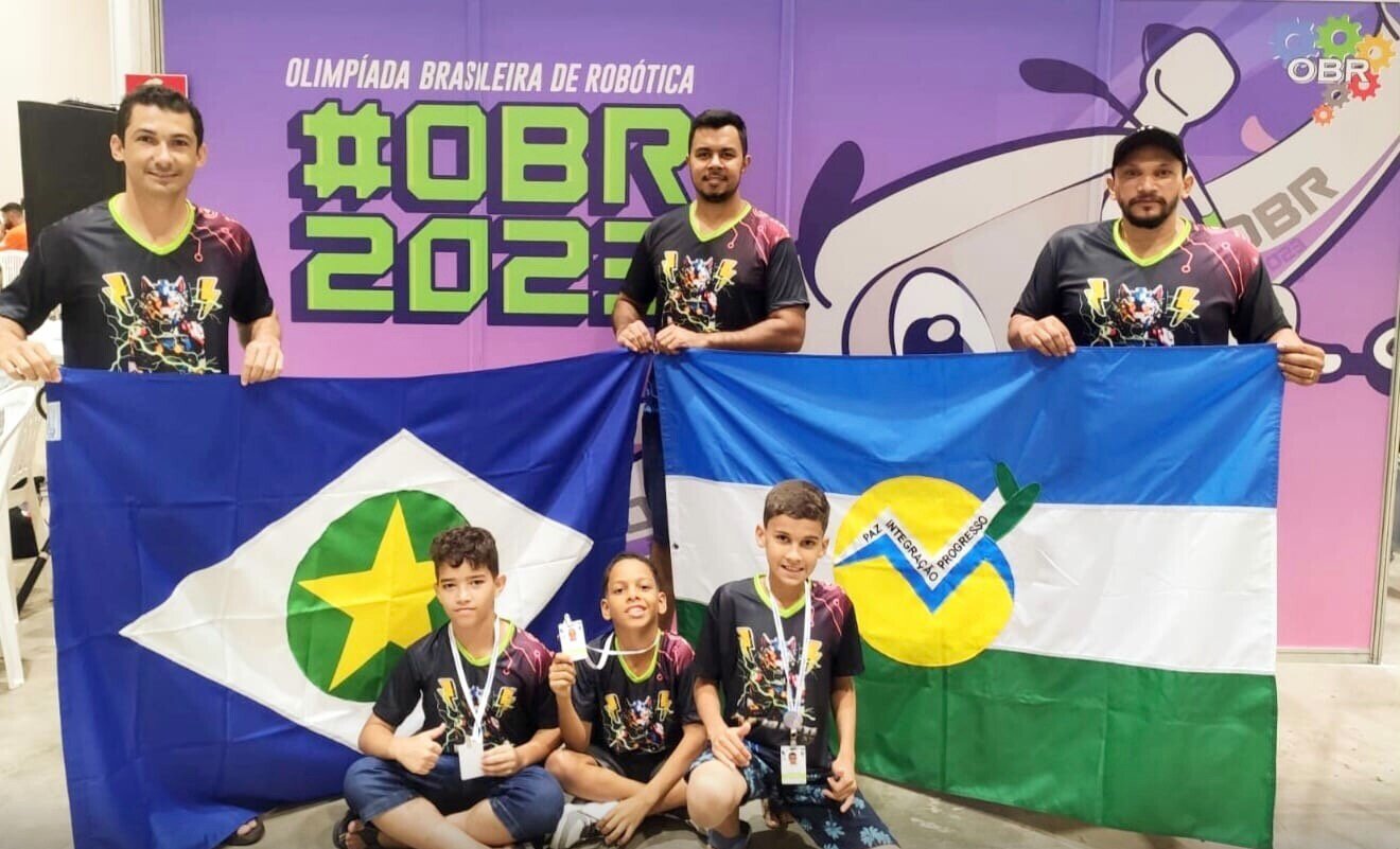 Alunos de Nova Mutum participam de olimpíada de robótica em Salvador  