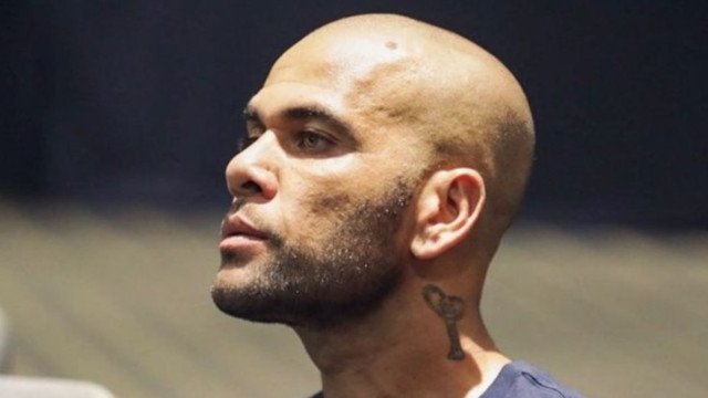 Daniel Alves pode ser julgado neste mês; relembre o que se sabe sobre o caso