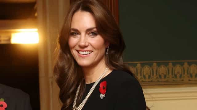 Elegância ao máximo! O visual de Kate Middleton em importante evento