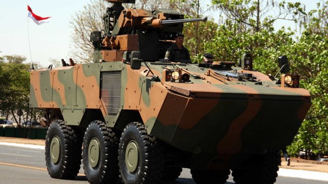 Exército envia 16 blindados para Roraima ante possível conflito Venezuela-Guiana
