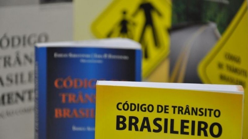 Celebrando o aniversário do Código de Trânsito Brasileiro: 26 anos de avanços e transformações