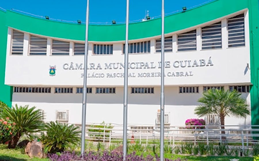 Vereadores suspendem aumento de 212% na taxa de lixo em Cuiabá