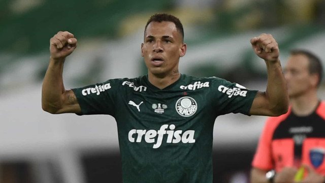 Breno Lopes revela papo com reforços do Palmeiras sobre pressão da torcida