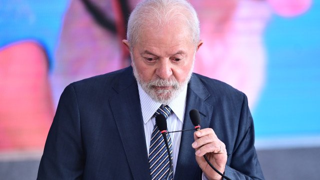 Lula deu bronca em equipe após reunião com Paraguai sobre Itaipu