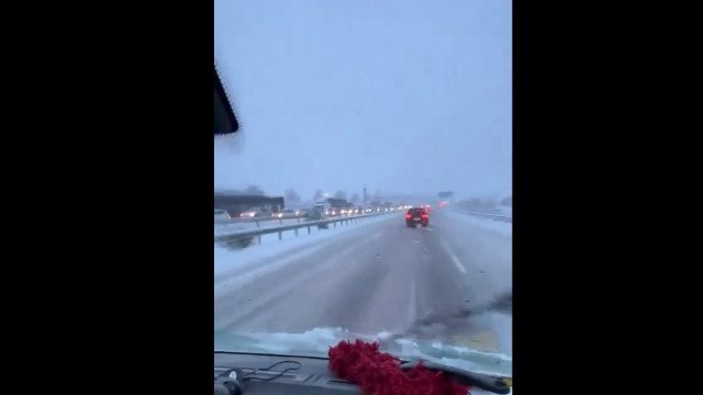 Mais de 600 motoristas presos pela neve na passagem de ‘Juan’ na Espanha