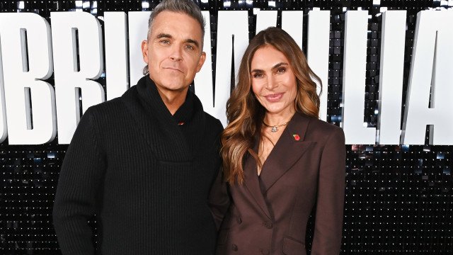Ayda Field, esposa de Robbie Williams, é internada às pressas
