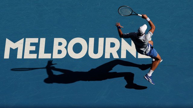 Djokovic supera freguês Taylor Fritz em 4 sets e vai à semifinal do Aberto da Austrália