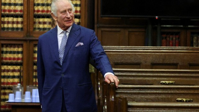 Rei Charles III já passou por cirurgia na próstata e está "bem"