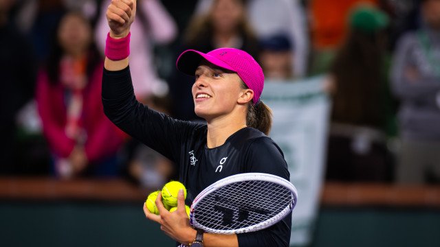 Swiatek vence mais uma e enfrenta Wozniacki nas quartas de final de Indian Wells