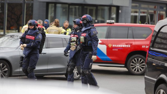 Homem armado mantém reféns em bar na Holanda, diz a polícia