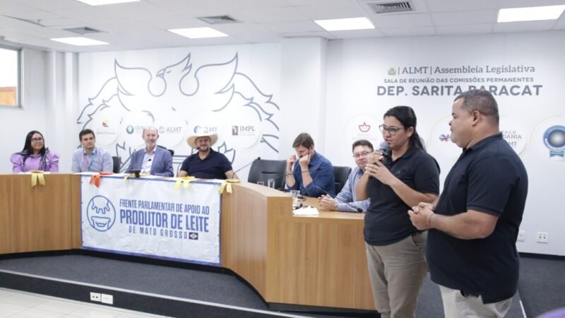 Frente Parlamentar recebe comitiva vencedora do 3º Mundial do Queijo do Brasil