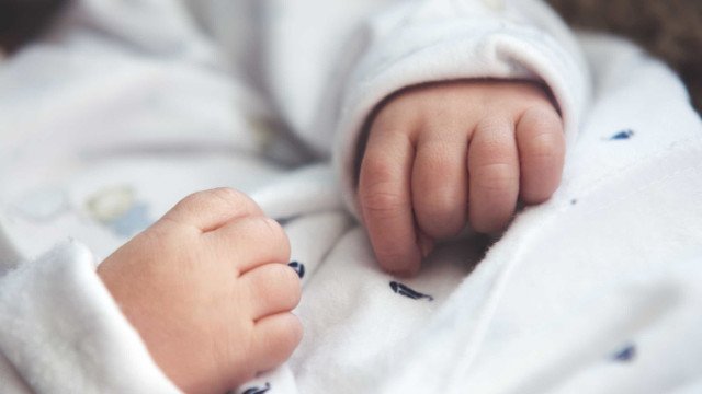 Bebê morre após consumir bala de maconha do pai no interior de SP