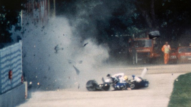 ‘As bruxas sobrevoaram o autódromo de Ímola’, diz médico que socorreu Senna