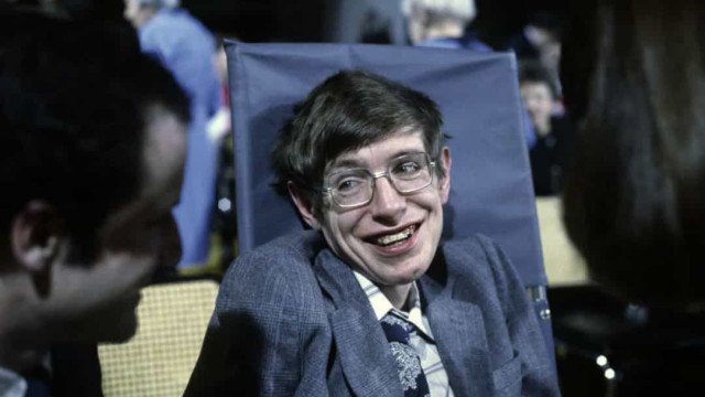 Stephen Hawking: De gênio da ciência a ídolo da cultura pop